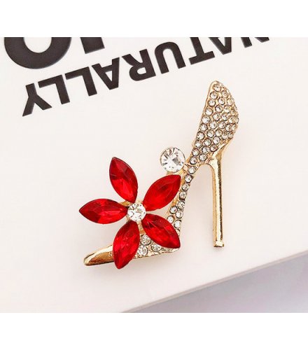 XSB222 - Elegant Shoe Saree Brooch